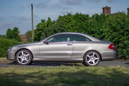 2007 Mercedes CLK 500 Elegance zum Verkauf (Bild 5 von 208)