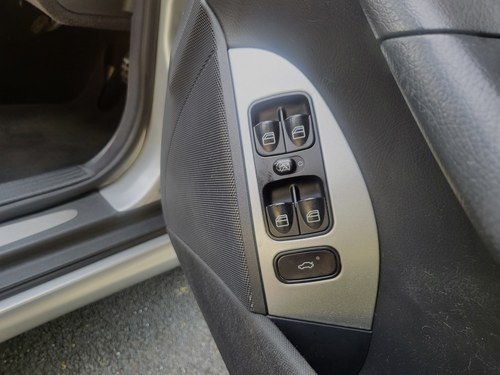 NO RESERVE - 2003 Mercedes-Benz CLK55 AMG In vendita (immagine 54 di 112)