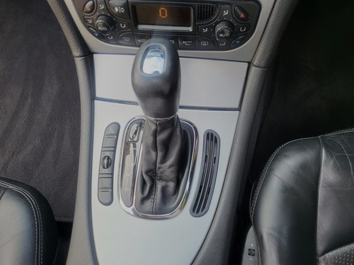 NO RESERVE - 2003 Mercedes-Benz CLK55 AMG In vendita (immagine 56 di 112)