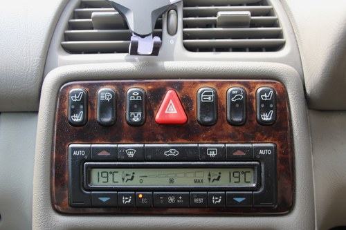 1998 Mercedes Benz CLK 230 Convertible à vendre (picture 66 of 127)