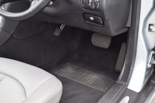 2006 Mercedes-Benz 280CLK Avantgarde Convertible Te koop (foto 43 van 135)