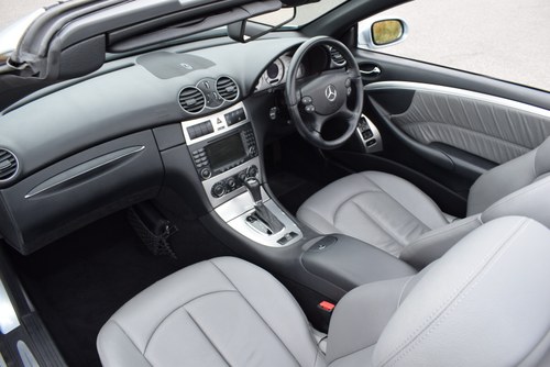 2006 Mercedes-Benz 280CLK Avantgarde Convertible Te koop (foto 45 van 135)