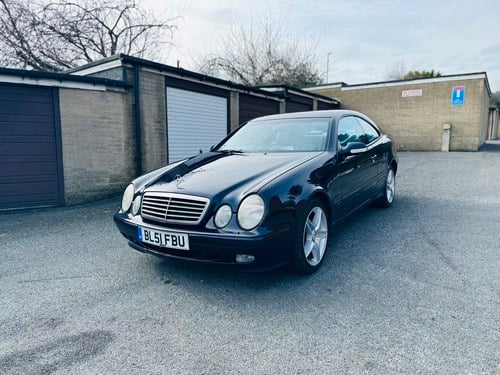 NO RESERVE - 2002 Mercedes-Benz CLK320 Avantgarde In vendita (immagine 6 di 114)