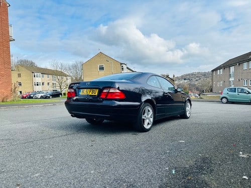 NO RESERVE - 2002 Mercedes-Benz CLK320 Avantgarde In vendita (immagine 20 di 114)