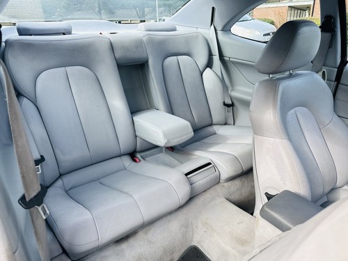 NO RESERVE - 2002 Mercedes-Benz CLK320 Avantgarde In vendita (immagine 37 di 114)