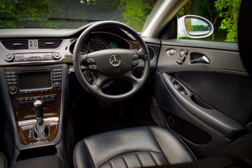 2005 Mercedes-Benz CLS 500 In vendita (immagine 44 di 126)