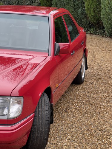 1995 Mercedes-Benz E280 Auto W124 In vendita (immagine 98 di 153)