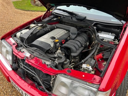 1995 Mercedes-Benz E280 Auto W124 In vendita (immagine 111 di 153)