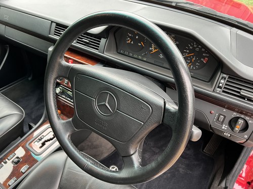 1995 Mercedes-Benz E280 Auto W124 In vendita (immagine 39 di 153)