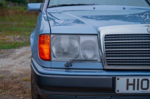 1991 Mercedes-Benz W124 300E 4MATIC In vendita (immagine 132 di 196)