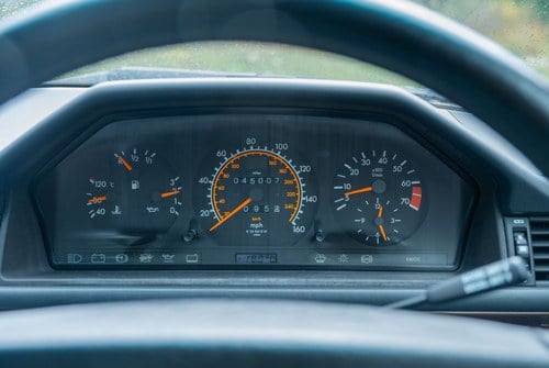 1991 Mercedes-Benz W124 300E 4MATIC In vendita (immagine 23 di 196)