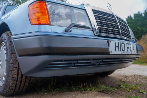 1991 Mercedes-Benz W124 300E 4MATIC In vendita (immagine 138 di 196)