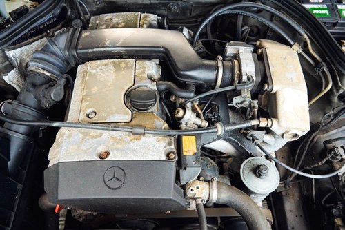 1995 Mercedes-Benz E220 Cabriolet C124 In vendita (immagine 135 di 181)