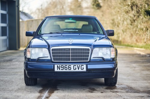 1995 Mercedes-Benz E220 Cabriolet C124 In vendita (immagine 2 di 181)