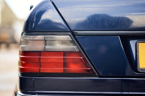 1995 Mercedes-Benz E220 Cabriolet C124 In vendita (immagine 98 di 181)