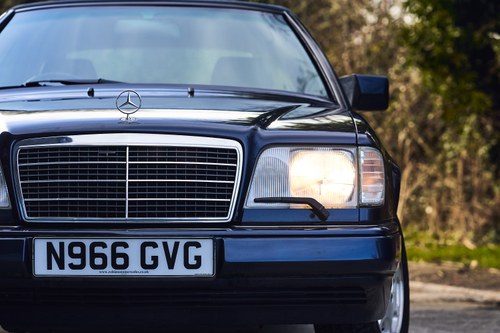 1995 Mercedes-Benz E220 Cabriolet C124 In vendita (immagine 108 di 181)