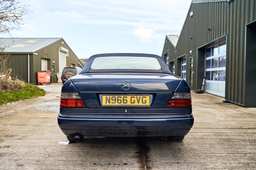 1995 Mercedes-Benz E220 Cabriolet C124 In vendita (immagine 105 di 181)