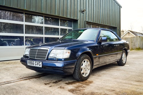 1995 Mercedes-Benz E220 Cabriolet C124 In vendita (immagine 19 di 181)