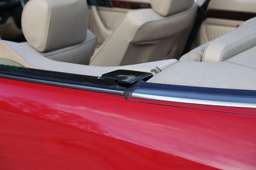 1994 Mercedes-Benz C124 E320 Cabriolet Te koop (foto 53 van 82)