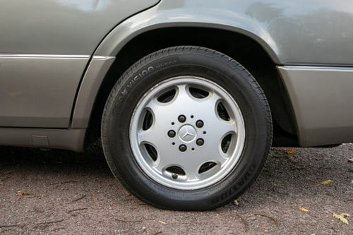 1994 Mercedes-Benz E-Class Estate (W124) For Sale (picture 24 of 169)