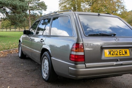 1994 Mercedes-Benz E-Class Estate (W124) For Sale (picture 21 of 169)