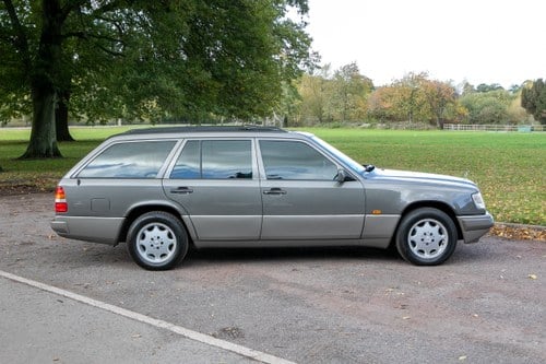 1994 Mercedes-Benz E-Class Estate (W124) For Sale (picture 7 of 169)