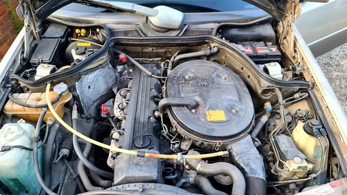 NO RESERVE - 1991 Mercedes-Benz 300E à vendre (picture 96 of 99)