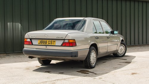 NO RESERVE - 1991 Mercedes-Benz 300E à vendre (picture 14 of 99)