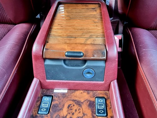 NO RESERVE - 1991 Mercedes-Benz 300E à vendre (picture 58 of 99)