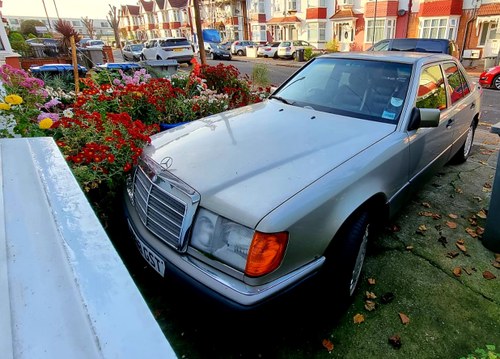 1991 Mercedes-Benz 300E 4-MATIC For Sale (picture 2 of 67)