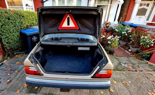 1991 Mercedes-Benz 300E 4-MATIC For Sale (picture 57 of 67)