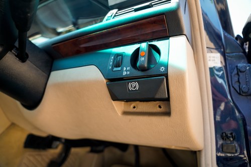 1995 Mercedes-Benz W124 E200 Te koop (foto 75 van 142)