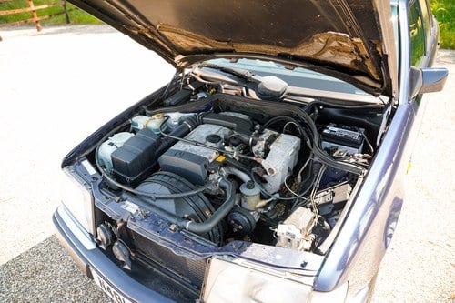 1995 Mercedes-Benz W124 E200 Te koop (foto 112 van 142)