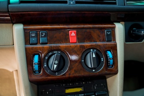 1995 Mercedes-Benz W124 E200 Te koop (foto 23 van 142)