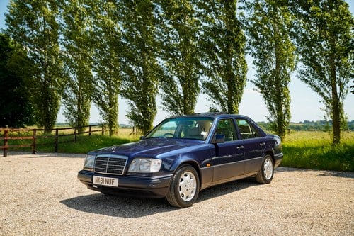 1995 Mercedes-Benz W124 E200 Te koop (foto 8 van 142)
