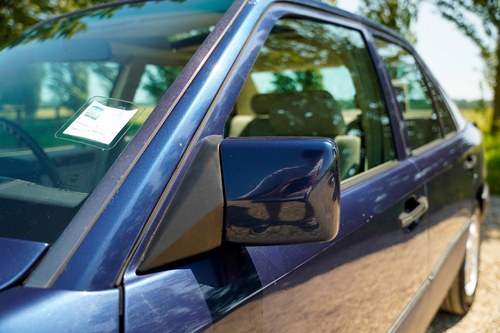 1995 Mercedes-Benz W124 E200 Te koop (foto 108 van 142)