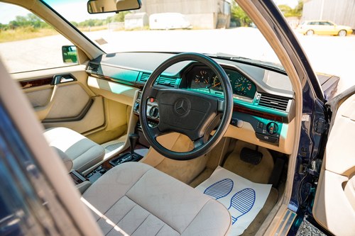 1995 Mercedes-Benz W124 E200 Te koop (foto 59 van 142)