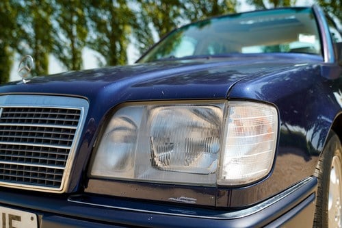 1995 Mercedes-Benz W124 E200 Te koop (foto 88 van 142)