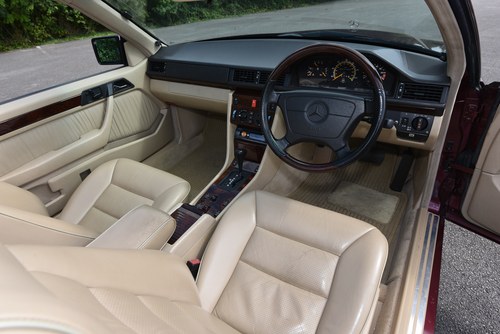 1996 Mercedes-Benz E220 Cabriolet Auto à venda (imagem 29 de 153)