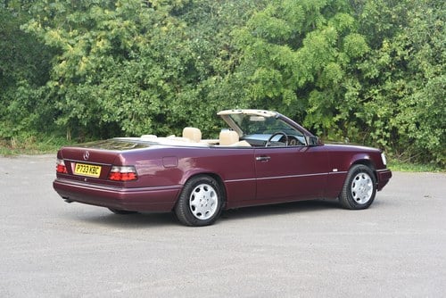 1996 Mercedes-Benz E220 Cabriolet Auto à venda (imagem 14 de 153)