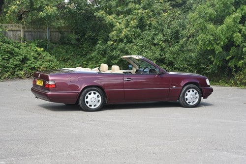 1996 Mercedes-Benz E220 Cabriolet Auto à venda (imagem 15 de 153)