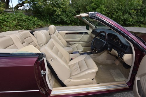 1996 Mercedes-Benz E220 Cabriolet Auto à venda (imagem 31 de 153)