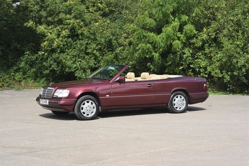 1996 Mercedes-Benz E220 Cabriolet Auto à venda (imagem 11 de 153)