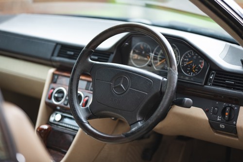 1997 Mercedes-Benz E220 Cabriolet W124 In vendita (immagine 55 di 139)