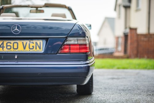 1997 Mercedes-Benz E220 Cabriolet W124 In vendita (immagine 101 di 139)