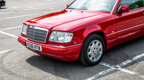 1995 Mercedes-Benz E220 Convertible (W124) In vendita (immagine 78 di 163)