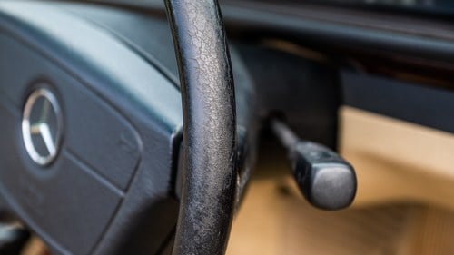 1995 Mercedes-Benz E220 Convertible (W124) In vendita (immagine 27 di 163)