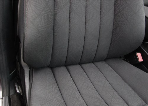 1995 Mercedes-Benz E220 Saloon (W124) In vendita (immagine 12 di 185)