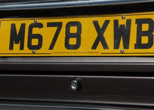 1995 Mercedes-Benz E220 Saloon (W124) In vendita (immagine 66 di 185)