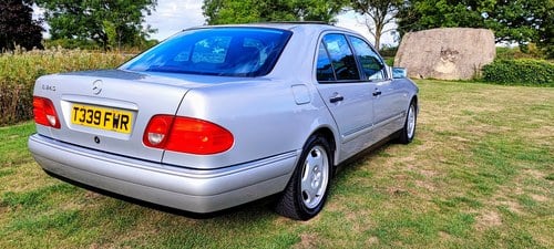 1999 Mercedes-Benz E240 (W210) Te koop (foto 4 van 120)